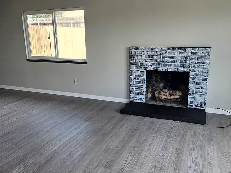 7060 Tuther Way — Photo 7