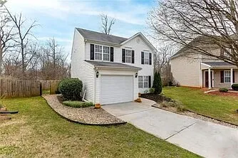 3 bed, 2.5 bath, 1784 sqft, $2,100 — Photo 1