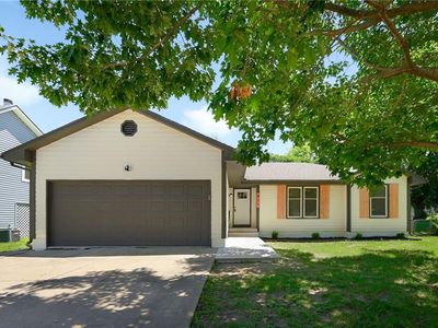 821 Heather Dr, Belton, MO, 64012