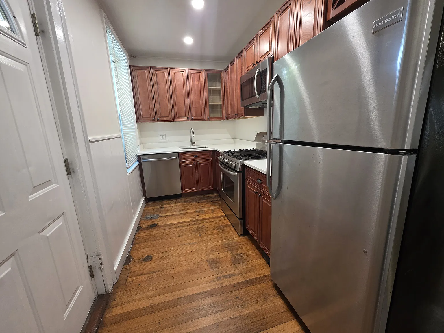 1 bed, $2,500 — Photo 2