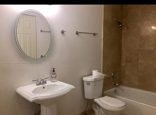 15330 SW 106th Ter APT 916, Miami, FL 33196
