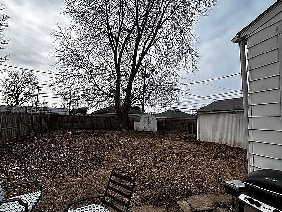 4th image of 622 N 1st St