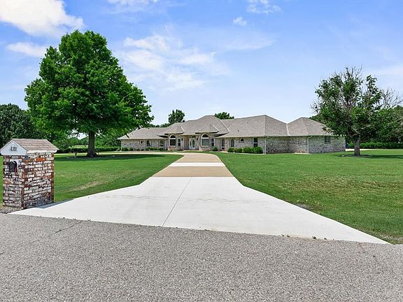 4th image of 4201 Saint Croix Dr