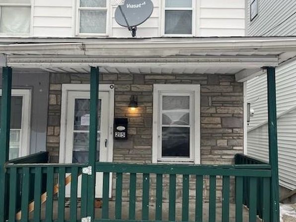 215 E High St