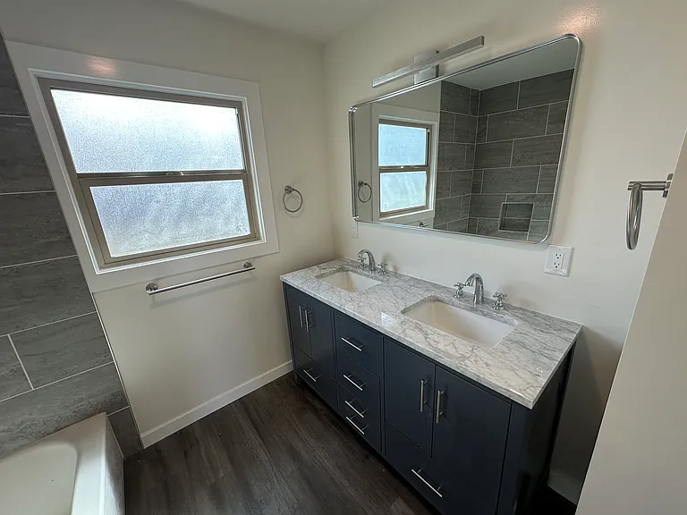 2212 Pine Ave #2212 — Photo 6