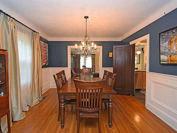 4th image of 3727 Indianview Ave