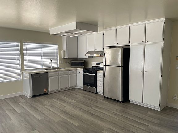 4th image of 9962 Kaufman Way