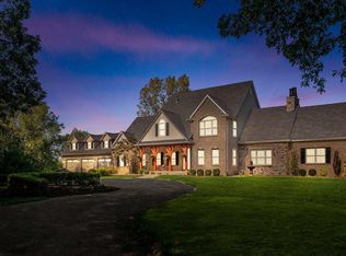 10435 Woodfield Pl, Fort Wayne, IN 46835