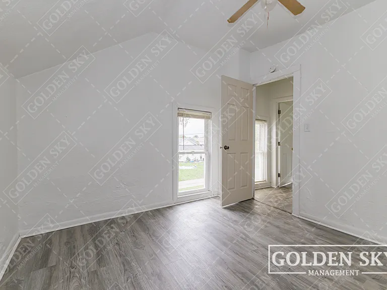 717 N Mulberry St #2 — Photo 9
