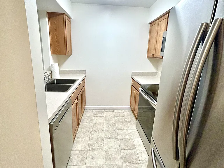 1107 Settlement Dr #1 — Photo 2