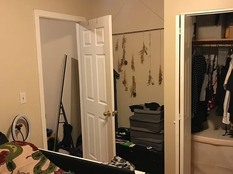 220 Hanover St #9 — Photo 6