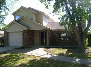 112 N Flaxseed Ln, Fort Worth, TX 76108