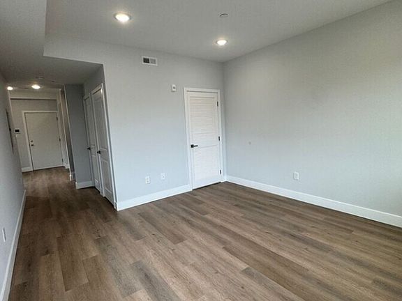 5th image of 3221 N 13th St