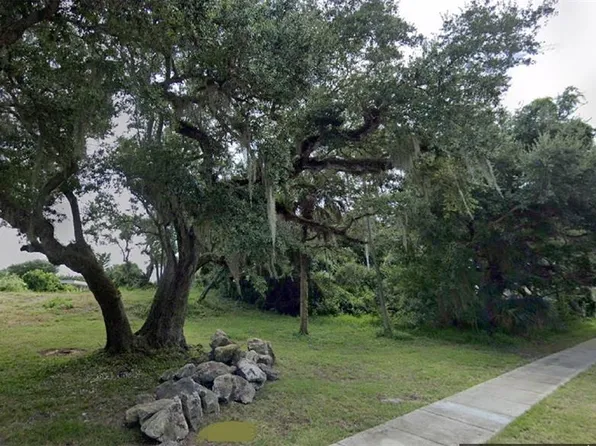 4107 Saxon Dr #6, New Smyrna Beach, FL 32169