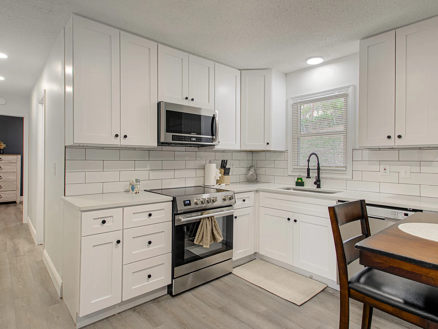 3 bed, 1440 sqft, $3,200 — Photo 1