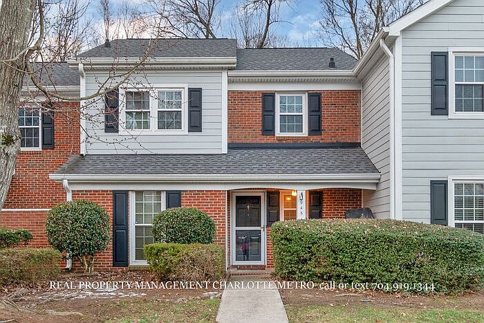 1st image of 9451 Kings Falls Dr