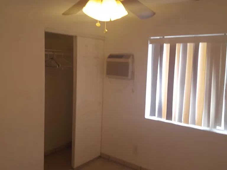 3233 W Melvin St #4 — Photo 13