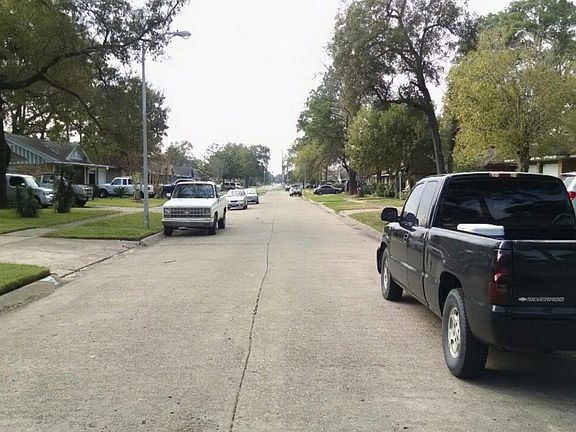 4th image of 14007 Hollypark Dr