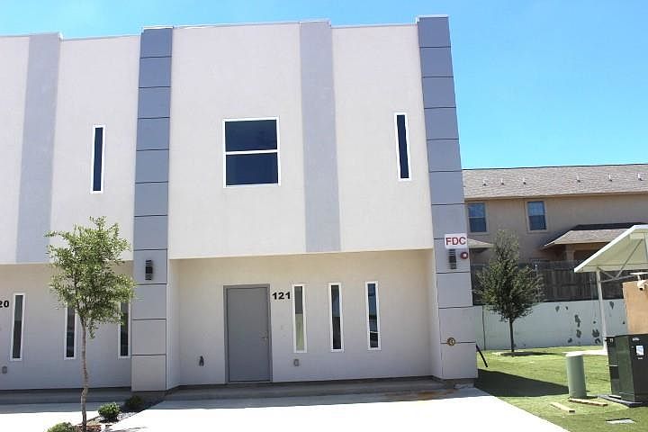 1st image of 1011 Emerald Valley Dr #121-C
