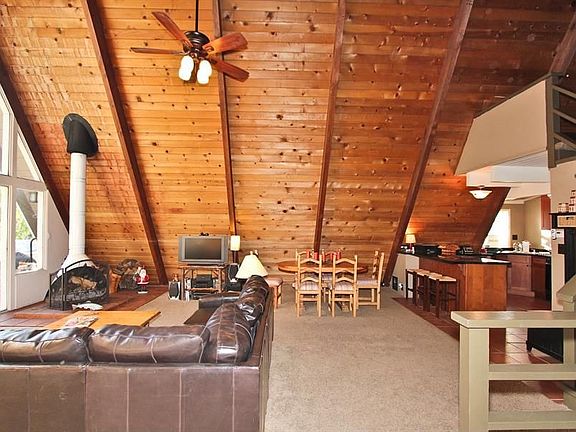 5th image of 464 Shady Ln