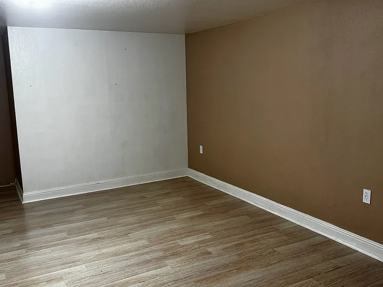 21541 River Rd — Photo 10