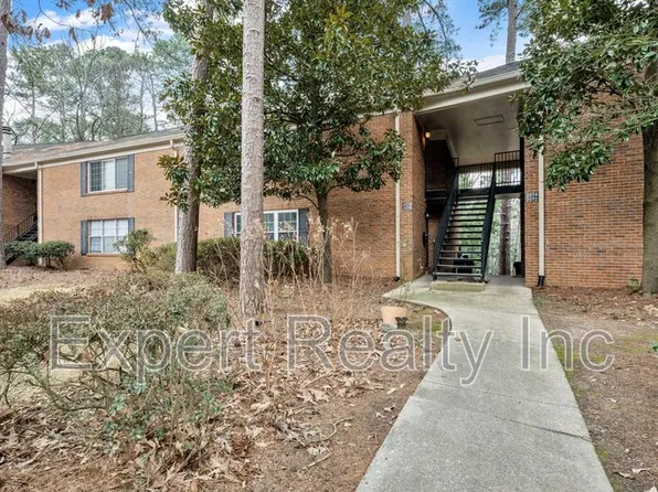 2076 Montreat Cir, Birmingham, AL 35216