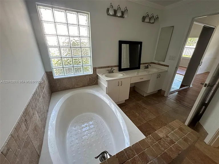 13274 NW 15th Ct — Photo 22