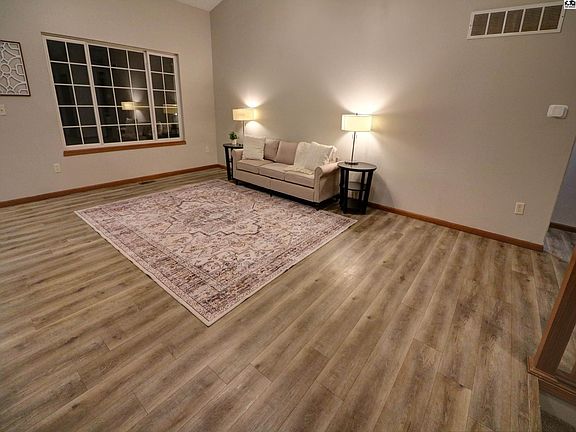 4th image of 113 Brookview Ct
