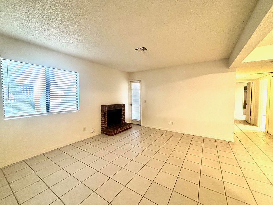 1st image of 1701 E Katie Ave APT 31
