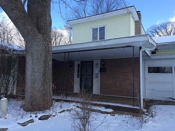 2nd image of 1627 Oakland Ave