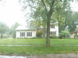 1003 Airfield Ln, Midland, MI 48642