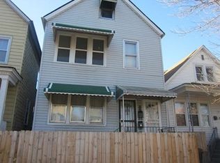 8216 S Coles Ave, Chicago, IL 60617