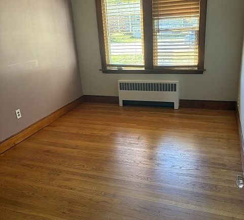 5th image of 154 South St #1