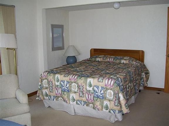 5th image of 38210 Beaver Lodge Dr