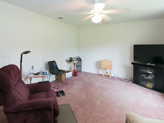 2549RooseveltAve-104