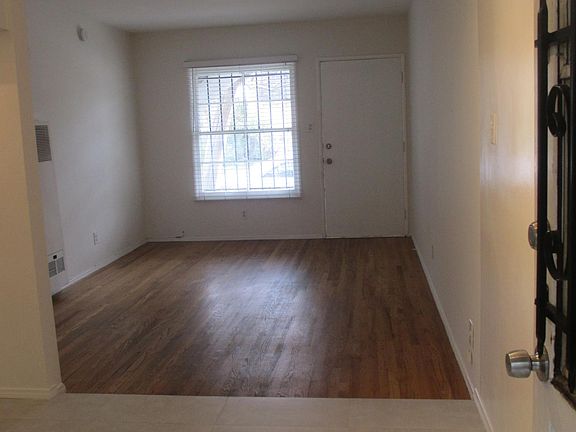 5th image of 4925 Klump Ave APT B