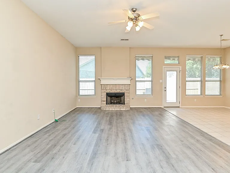 719 Levi Bnd — Photo 13