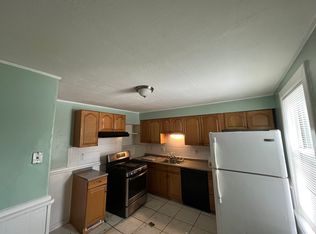40 Hurd St FLOOR 1, Melrose, MA 02176