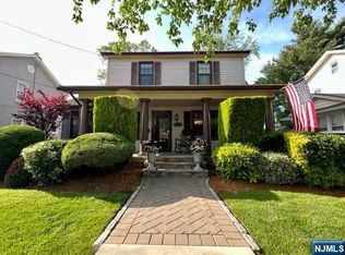11-01 Bellair Ave, Fair Lawn, NJ 07410