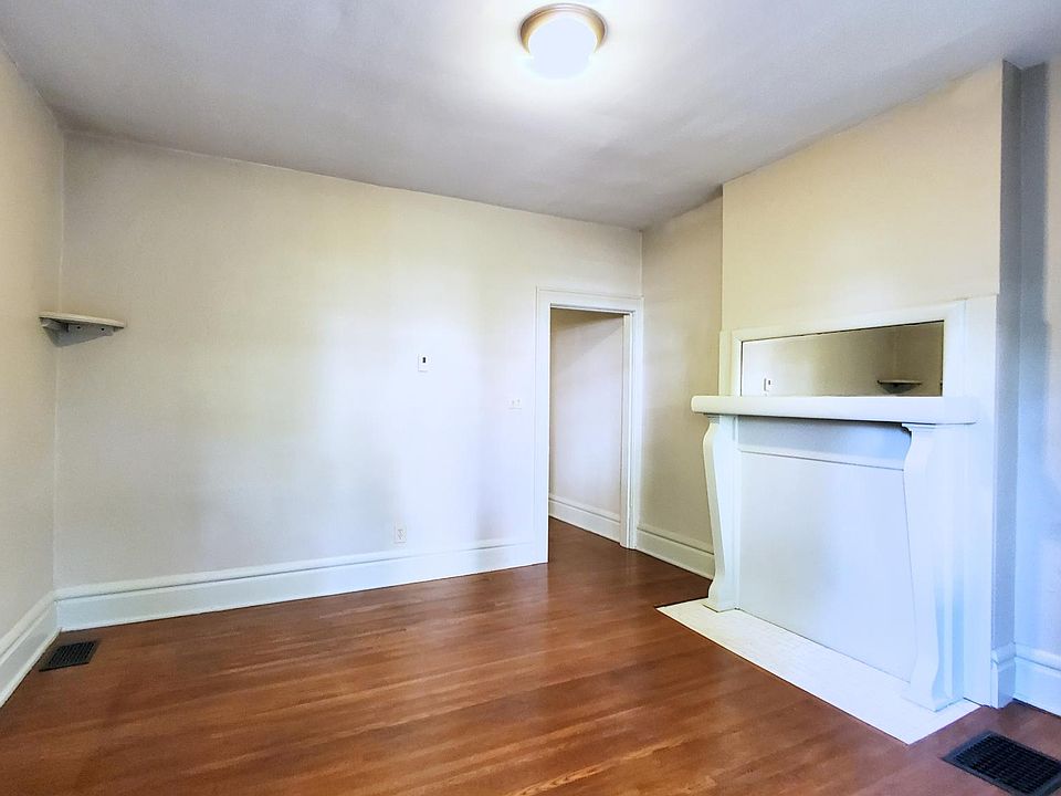 1488 Living Room