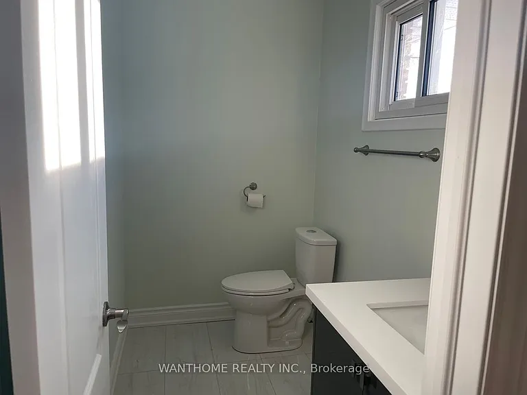 27076 Civic Centre Rd — Photo 16