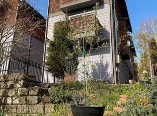 309 27th Ave E #4E, Seattle, WA 98112