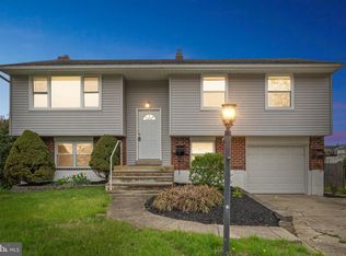 2205 Weir Rd, Aston, PA 19014