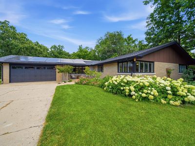 5200 N Sherbrook Ln, Peoria, IL, 61614