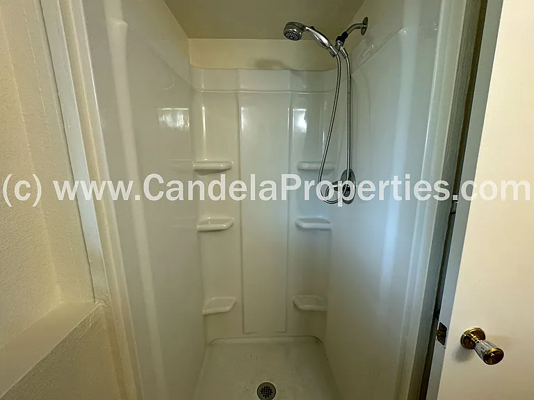 3703 Montebello Dr — Photo 37