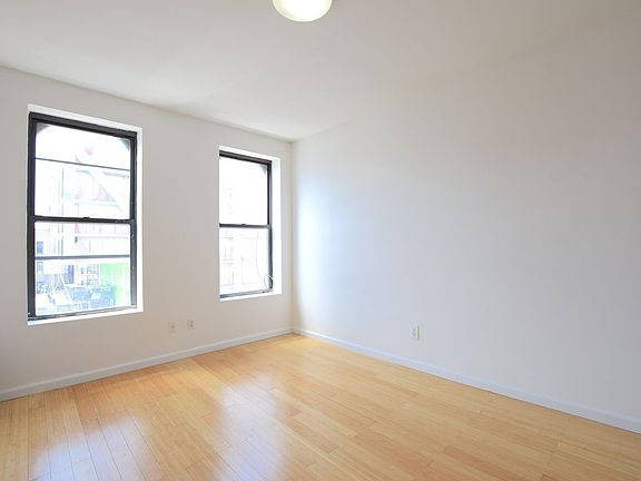 5th image of 351 W 125th St #56