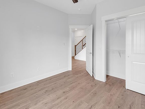 4th image of 77 Hallandale Lane #Right