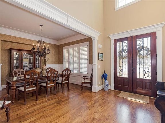 3rd image of 1213 Kylemore Ln