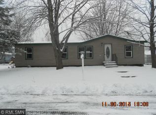 1977 Cardinal Dr, Centerville, MN 55038