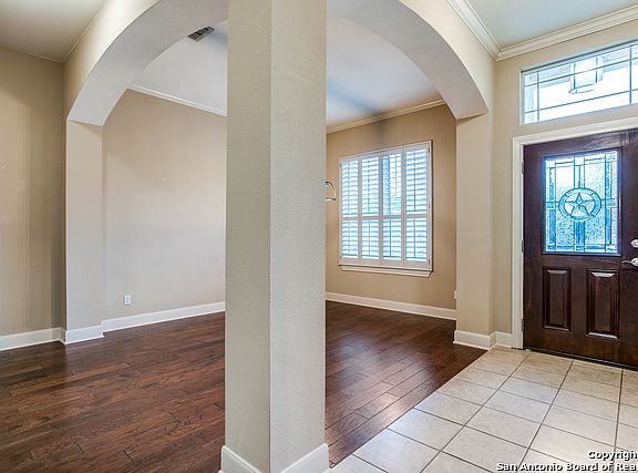 4th image of 129 Antler Cir